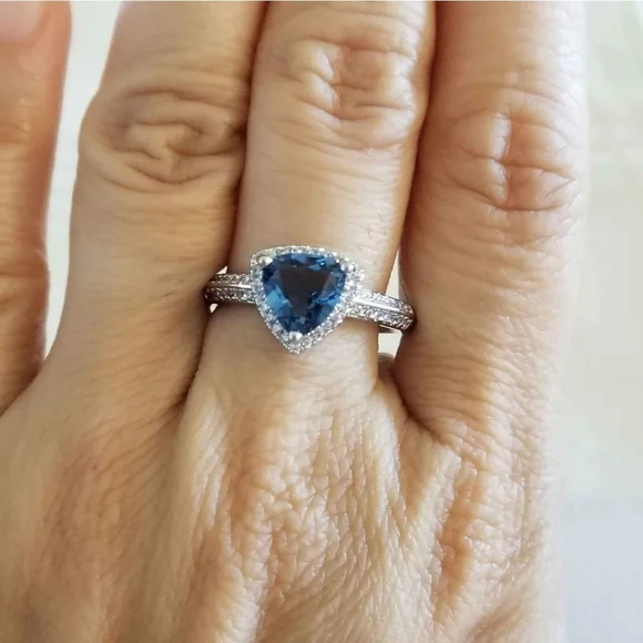 New 925 Silver Trillion Cut Blue Sapphire Diamond Ring for Women - Picture 4 of 9